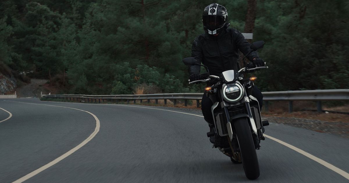 Che tipo di moto si possono guidare con la patente B?